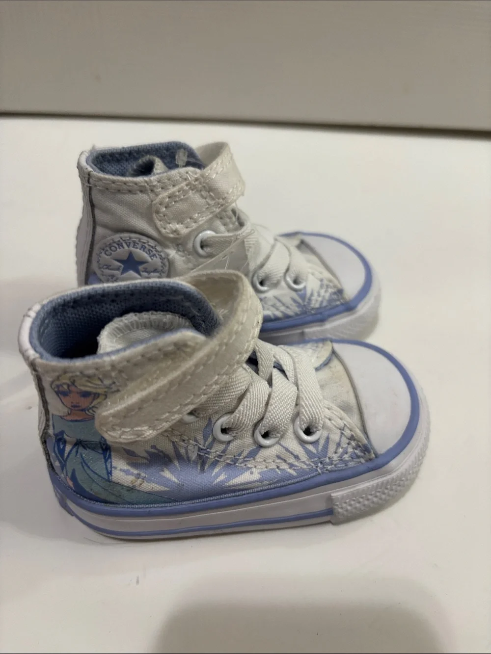 Converse Kids High-Top Sneakers in Light Blue and White with Floral Accent